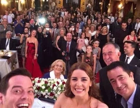 Zeynep Dörtkardeşler Biyografisi foto galeri 4