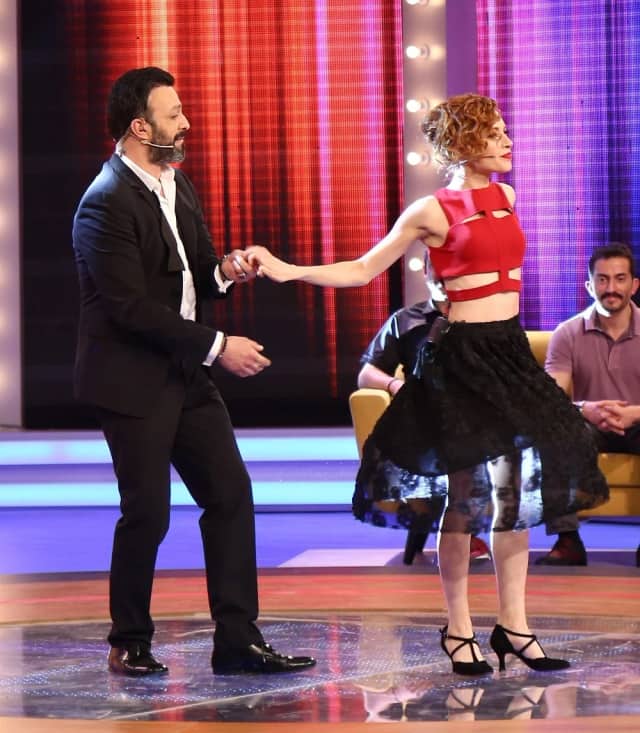 Açelya Topaloğlu Biyografisi foto galeri 3
