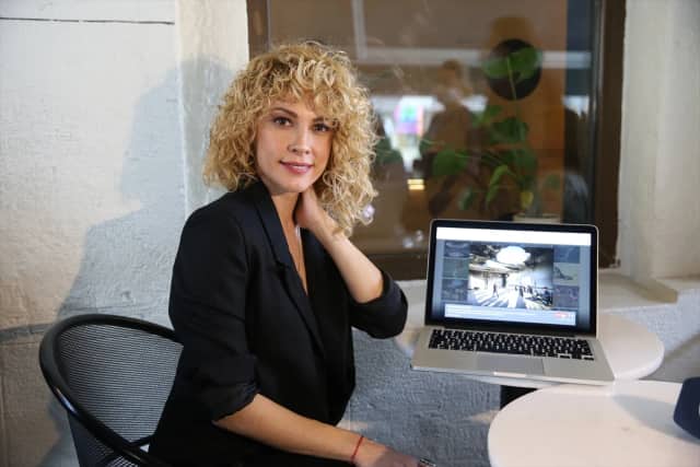 Açelya Topaloğlu Biyografisi foto galeri 4