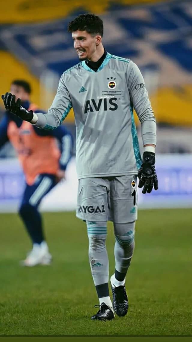 Altay Bayındır Biyografisi foto galeri 1