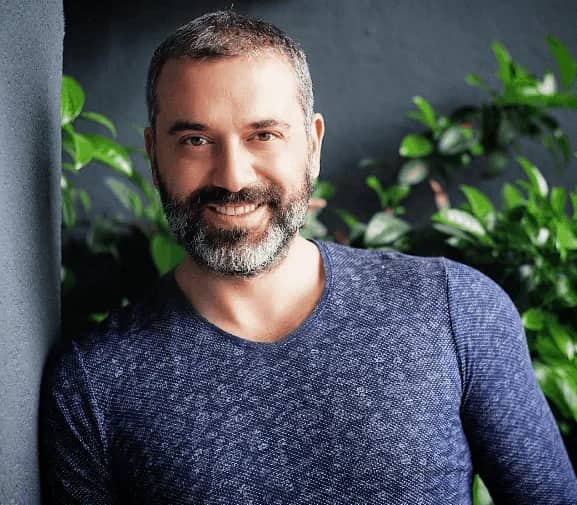Arda Esen Biyografisi foto galeri 2