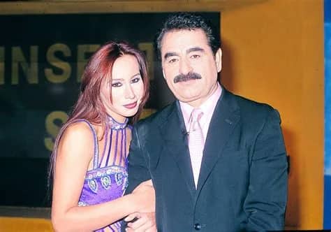 Asena Onur Çakmak Biyografisi foto galeri 1