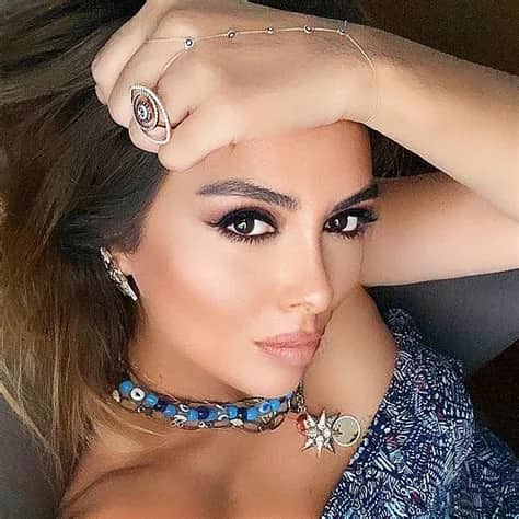Aslı Hünel Biyografisi foto galeri 5