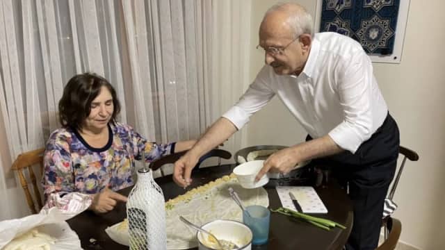 Aslı Kılıçdaroğlu Nadir Biyografisi foto galeri 2