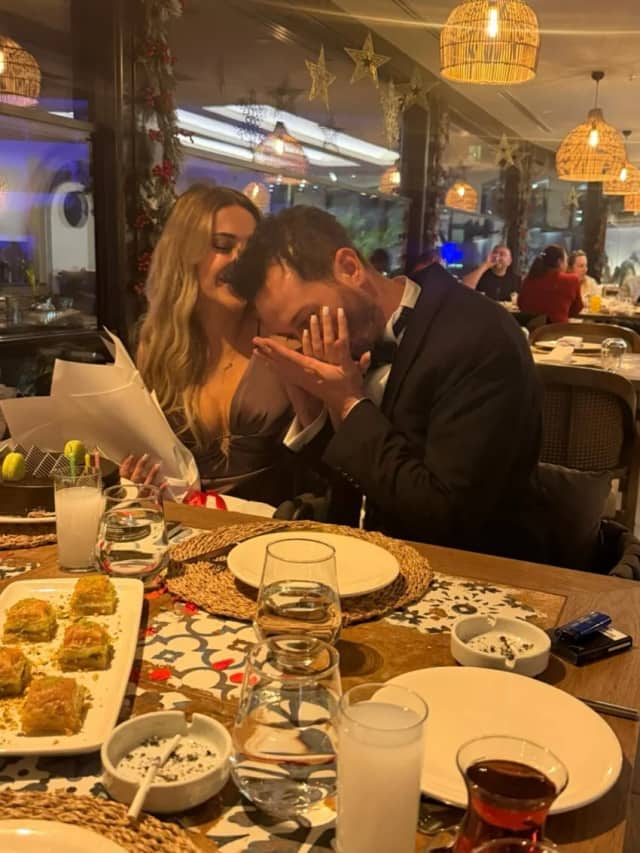 Ayça Ongül Biyografisi foto galeri 3