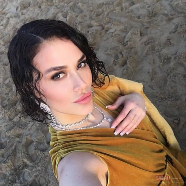 Ayşe Hatun Önal Biyografisi foto galeri 1