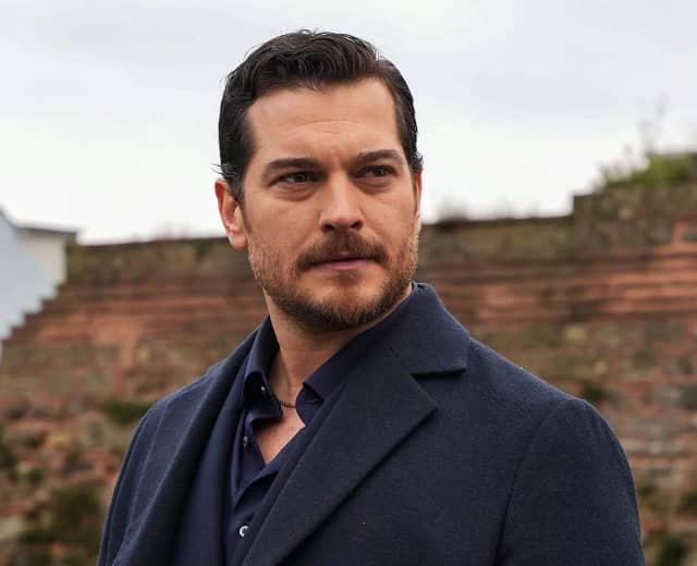 Çağatay Ulusoy Biyografisi foto galeri 4