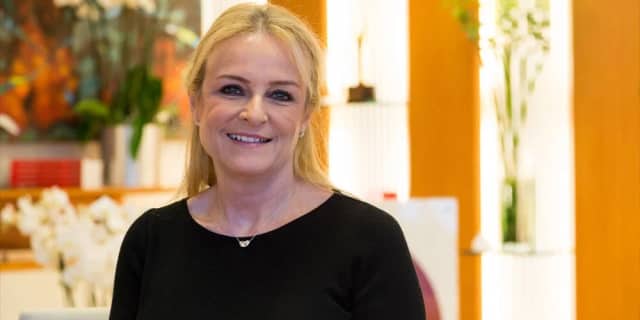 Carole Hakko Biyografisi foto galeri 3