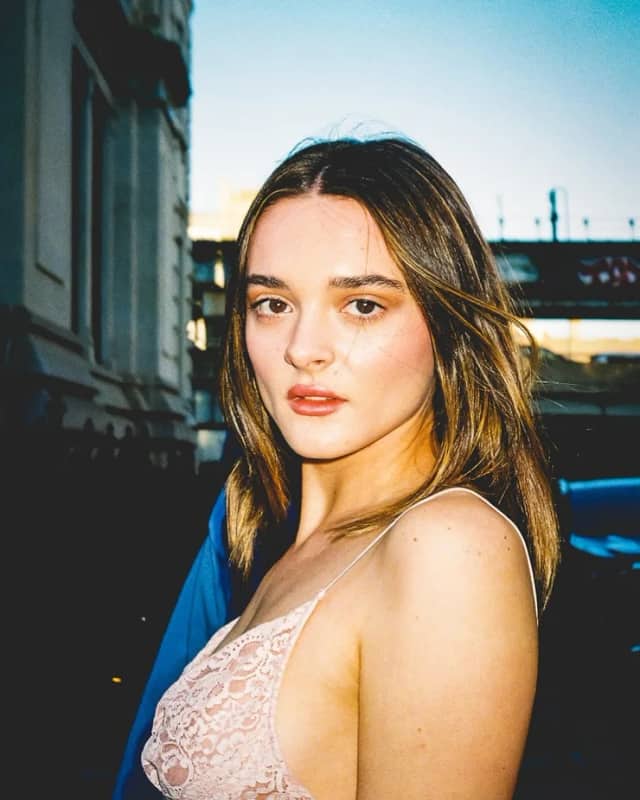 Charlotte Lawrence Biyografisi foto galeri 1