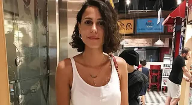Derya Çavuşoğlu Biyografisi foto galeri 5