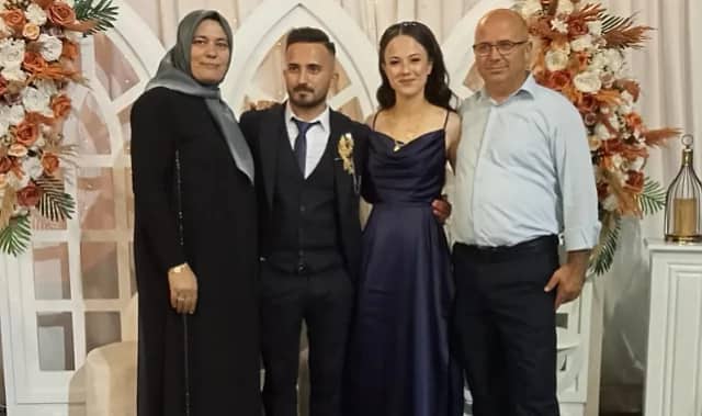 Dilara Develi Biyografisi foto galeri 1