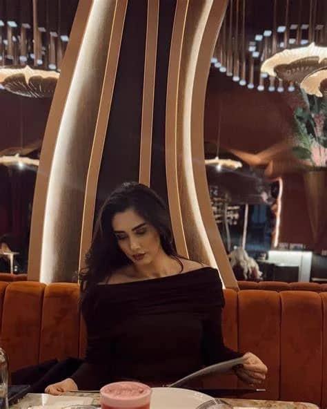 Duygu Ekşi Biyografisi foto galeri 3