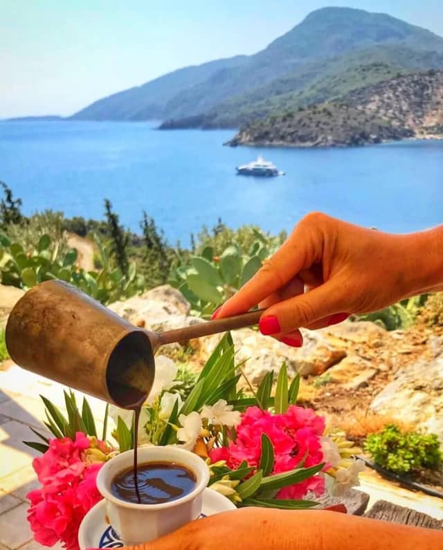Ege Akkaş Biyografisi foto galeri 2