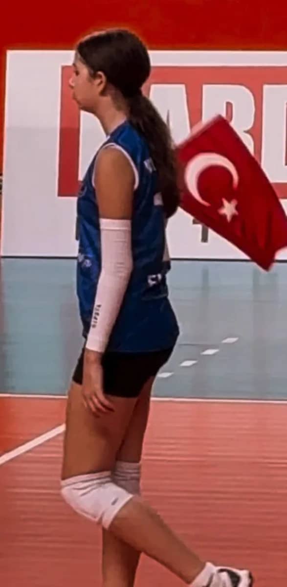 Elif Ada Tatlı Biyografisi foto galeri 3