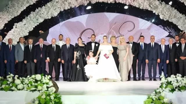 Elif Engin Ahlatcı Biyografisi foto galeri 3