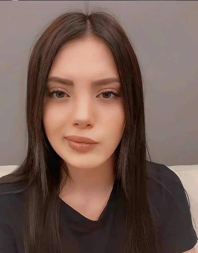 Elif Huriye Atatüre Biyografisi foto galeri 1