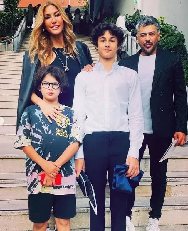 Emir Altuğ Biyografisi foto galeri 4
