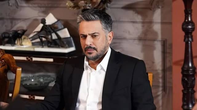 Emre Altuğ Biyografisi foto galeri 5