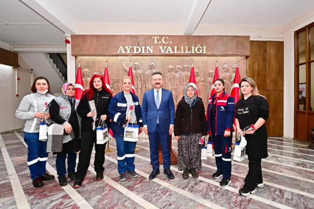 Esin Aydın Aksoy Biyografisi foto galeri 1