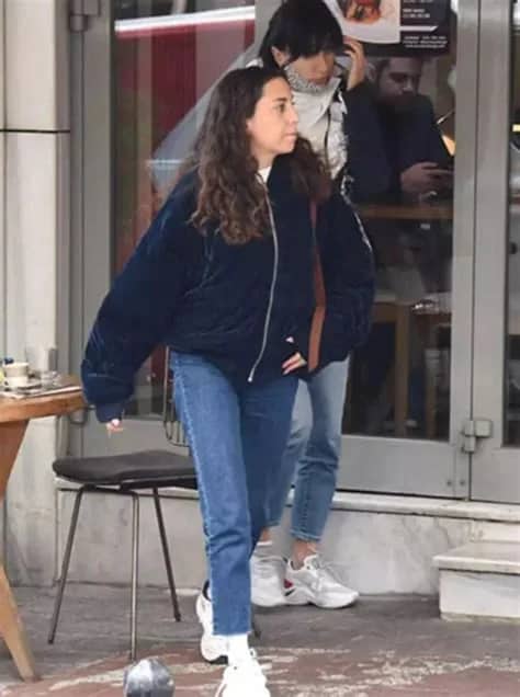 Ezgi Karayel Biyografisi foto galeri 3