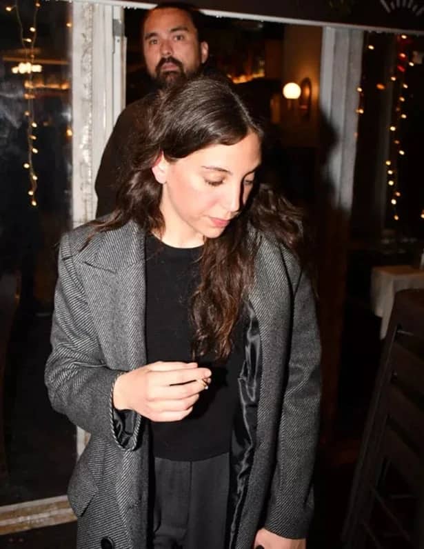 Ezgi Karayel Biyografisi foto galeri 4