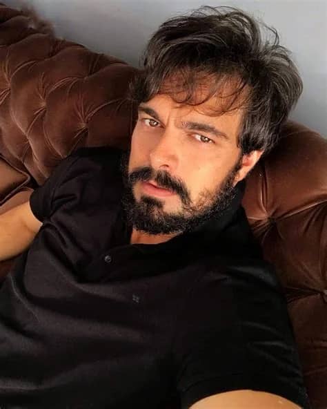 Halil İbrahim Ceyhan Biyografisi foto galeri 1
