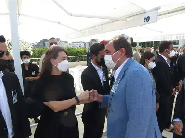 Hayırlı Zerrin Sabancı Biyografisi foto galeri 3