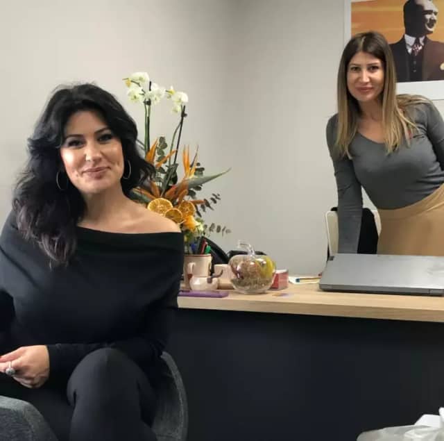 Hilal Özcan Biyografisi foto galeri 2
