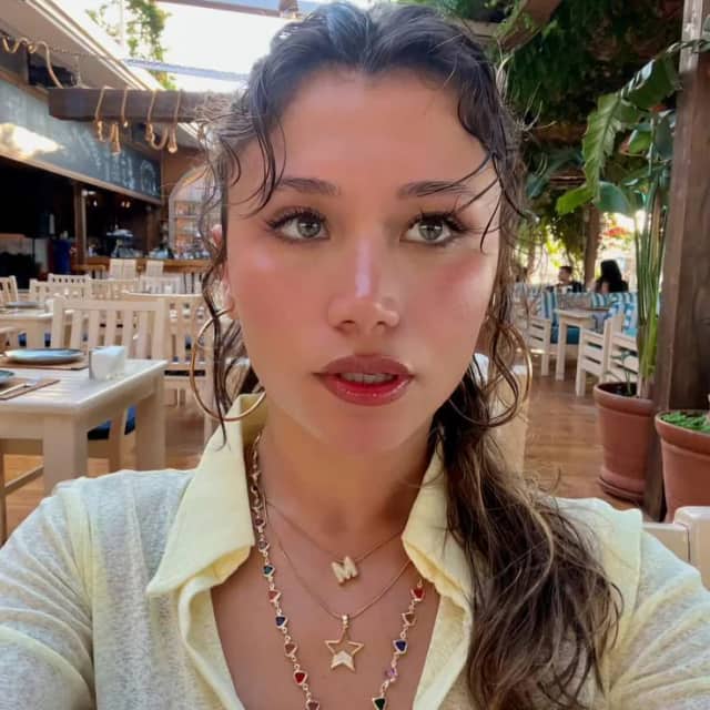 Hilal Şenkaya Sanchez Biyografisi foto galeri 3