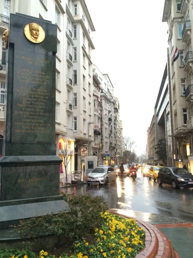 Hüsrev Gerede Biyografisi foto galeri 1