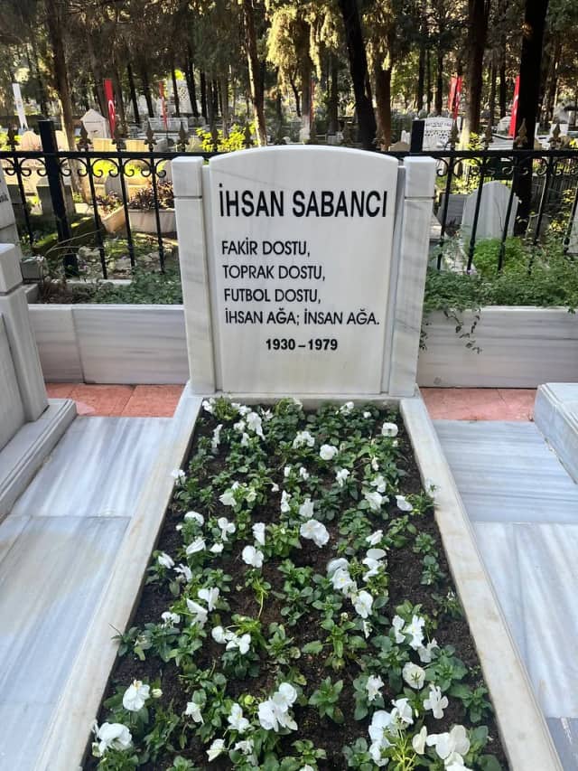 İhsan Sabancı Biyografisi foto galeri 3