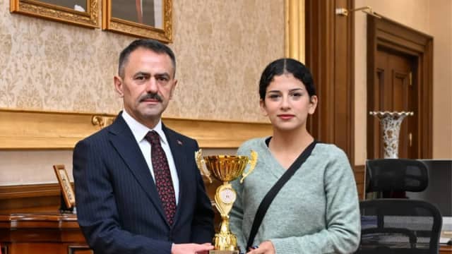 İlhami Aktaş Biyografisi foto galeri 2
