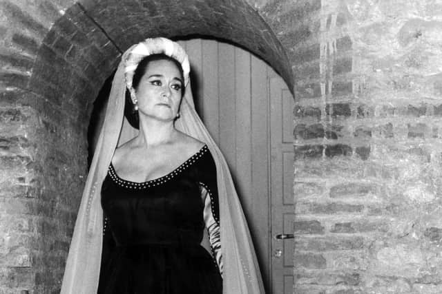 İmregül Gencer Biyografisi foto galeri 5