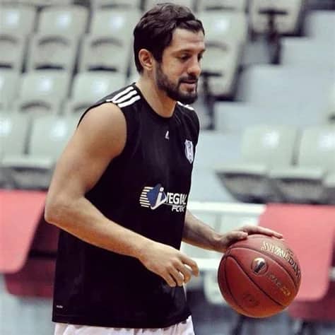 Kerem Tunçeri Biyografisi foto galeri 1