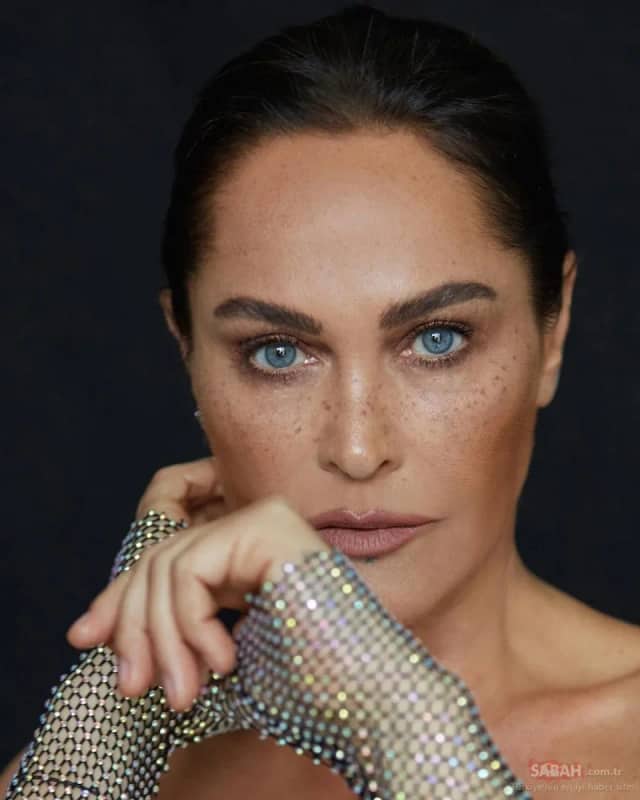 Leyla Avşar Biyografisi foto galeri 1