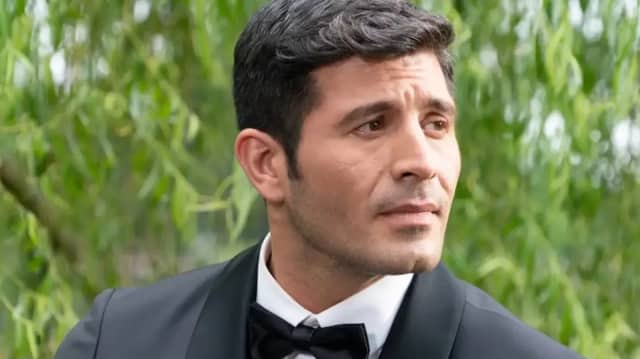 Mecit Ceyhan Biyografisi foto galeri 1