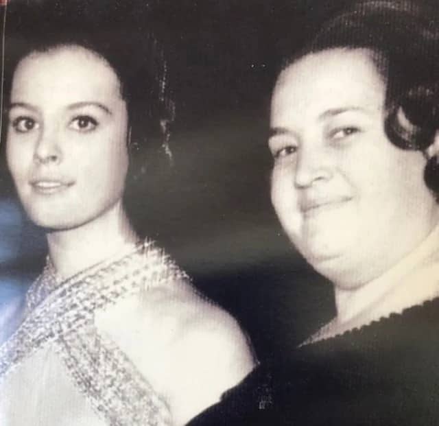 Melek Koçyiğit Biyografisi foto galeri 2