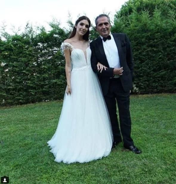 Mert Yüncü Biyografisi foto galeri 1