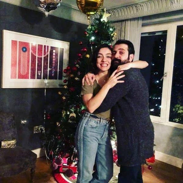 Merve Dizdar Biyografisi foto galeri 5