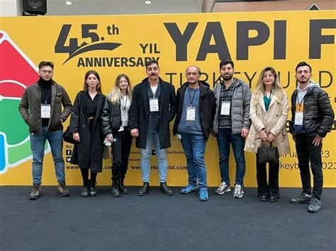 Mete Uğur Biyografisi foto galeri 5