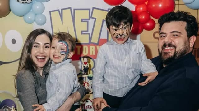 Mete Yenenler Biyografisi foto galeri 1