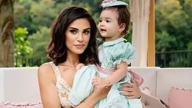Mihran Ela Erkin Biyografisi foto galeri 3