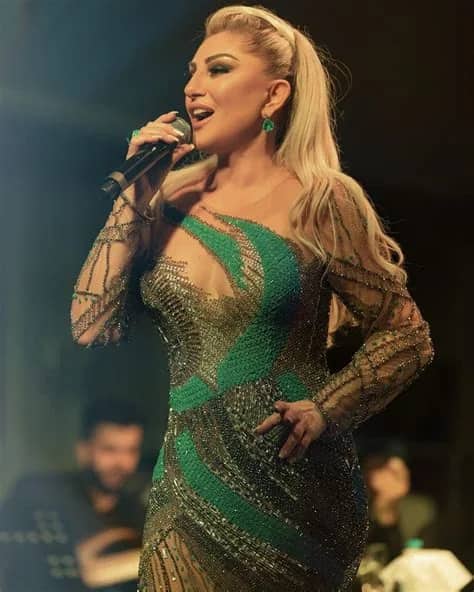 Muazzez Ersoy Biyografisi foto galeri 5