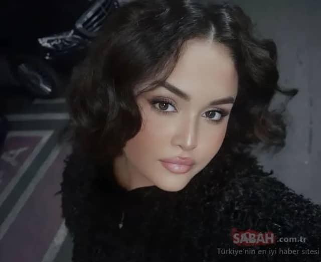 Naz Şenlendirici Biyografisi foto galeri 4