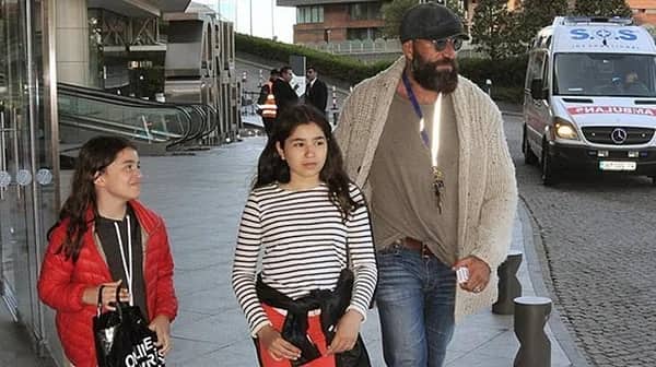 Nazenin Öztarhan Biyografisi foto galeri 4