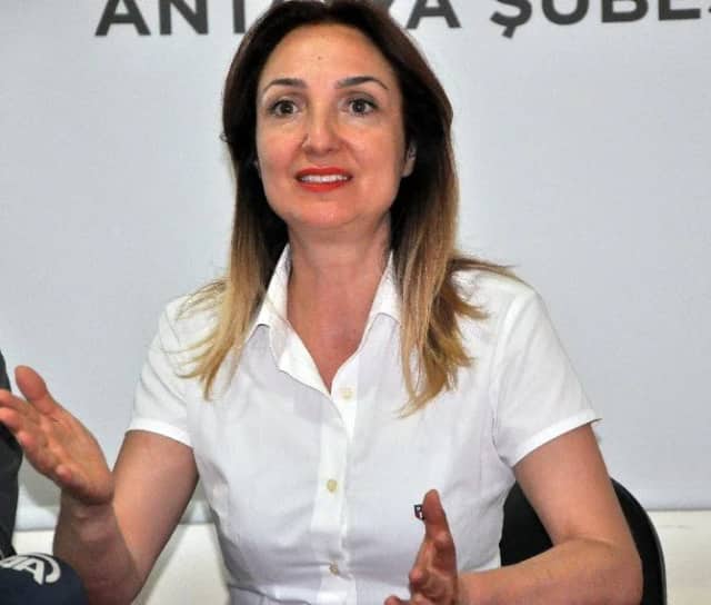 Nazlı Orman Biyografisi foto galeri 5