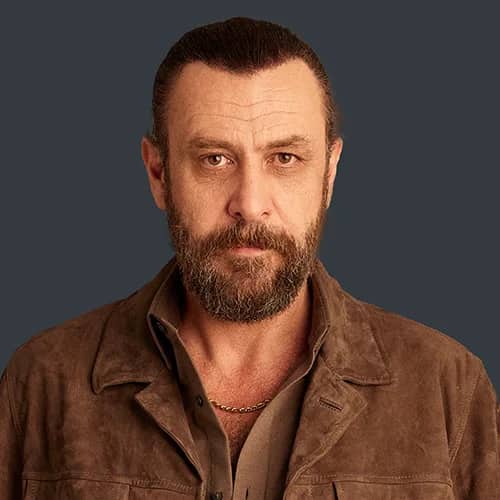 Nejat İşler Biyografisi foto galeri 3
