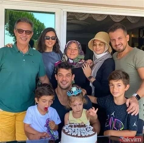Nezihe Dinçerler Biyografisi foto galeri 1
