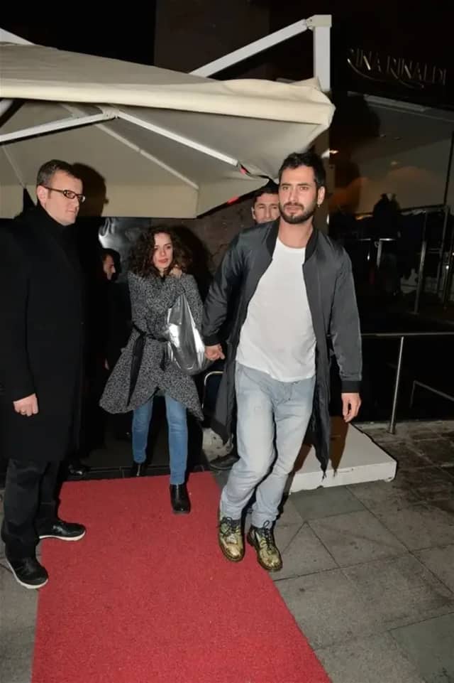 Nilüfer Gürbüz Biyografisi foto galeri 1
