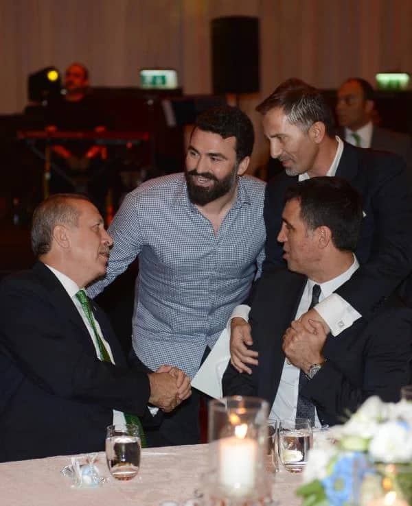 Ömer Hakan Şükür Biyografisi foto galeri 2